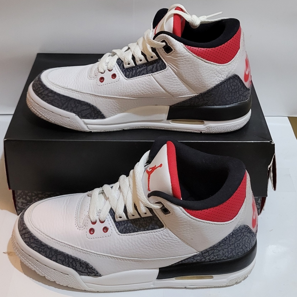 Air Jordan 3 RetroSE Fire Red Denim 2020 Size size 6y,‎ fits 7.5 Women's